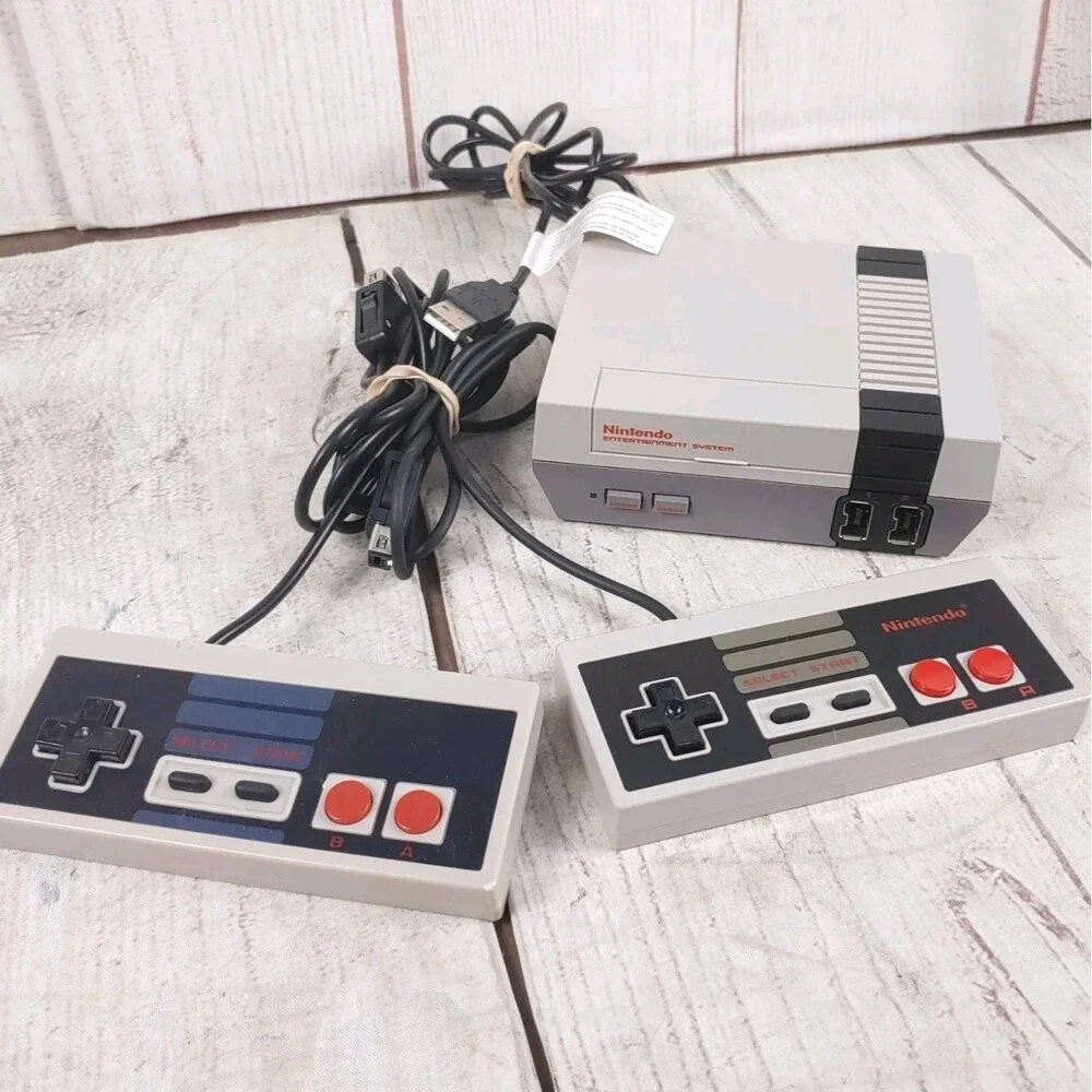 OEM Nintendo NES Classic MINI Edition - 2 CONTROLLERS - CLV-001 Authentic TESTED